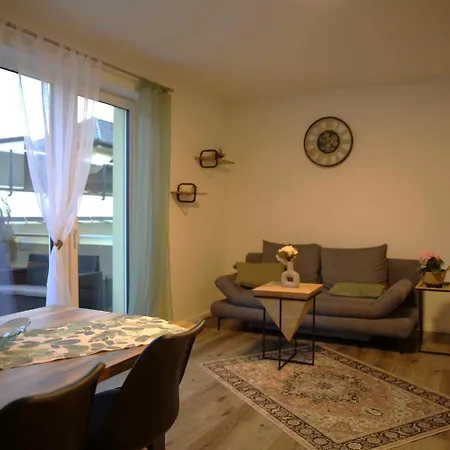 Sorinas Home - Comfortable Apartment Near Graz - Free Parking Wagersbach